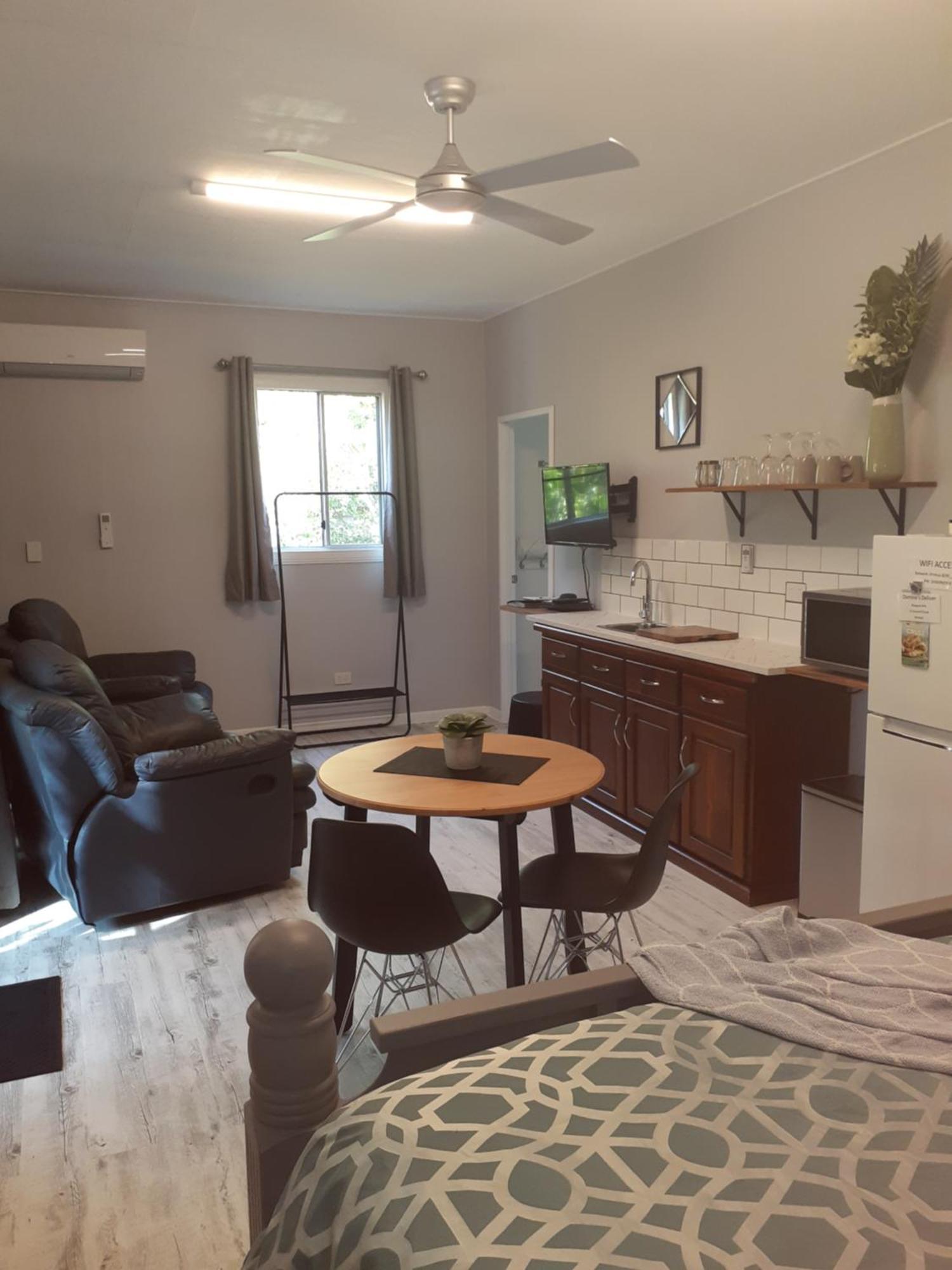 Bluegrass Bnb Bundaberg Buitenkant foto