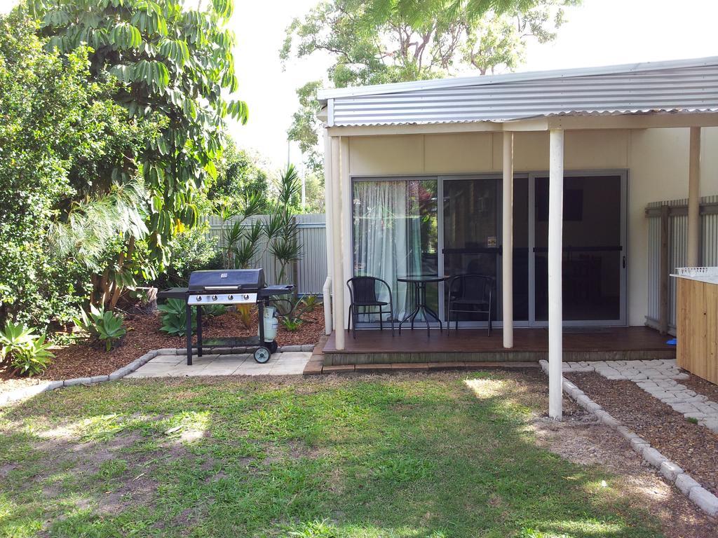 Bluegrass Bnb Bundaberg Buitenkant foto